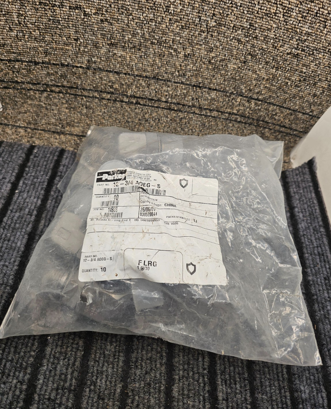 (QTY 10) Parker 12-3/4 AOEG-S Hydraulic Elbow Port Adapters 3/4\
