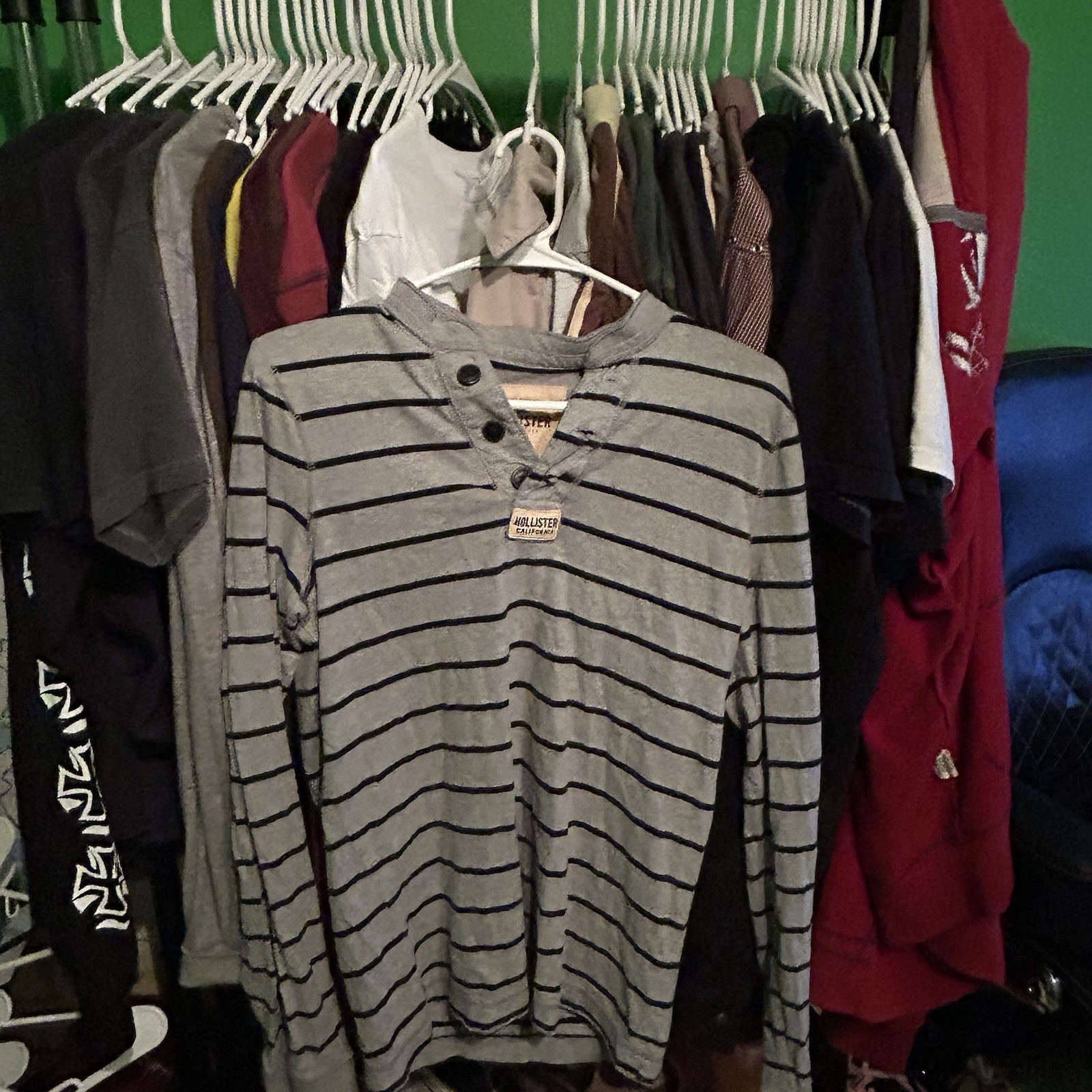 Hollister Men\'s Gray/Black Striped Long Sleeve Henley T-Shirt Size M