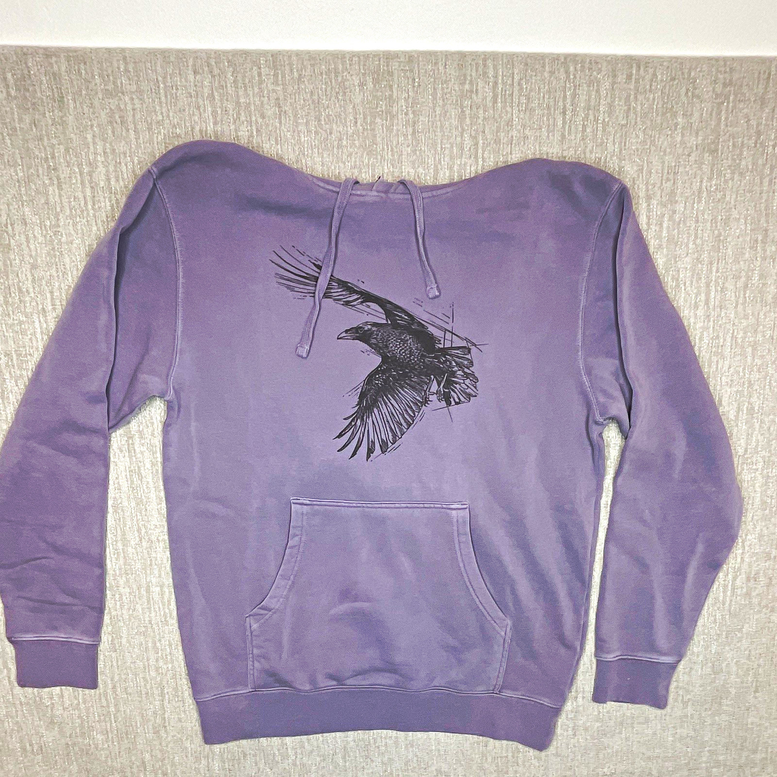 Independent Trading Co Flying Raven Purple Graphic Fleece Pullover Hoodie M Independent Trading Co Flying Raven Purple Graphic Fleece Pullover Hoodie M