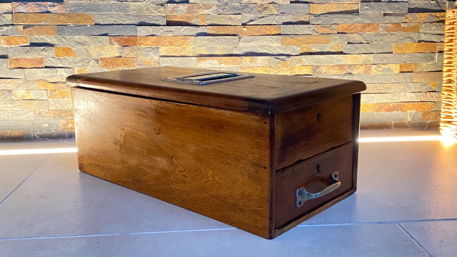 Antique Mahogany till drawer circa 1890-1920. very good condition. working order Antique Mahogany till drawer circa 1890-1920. very good condition. working order