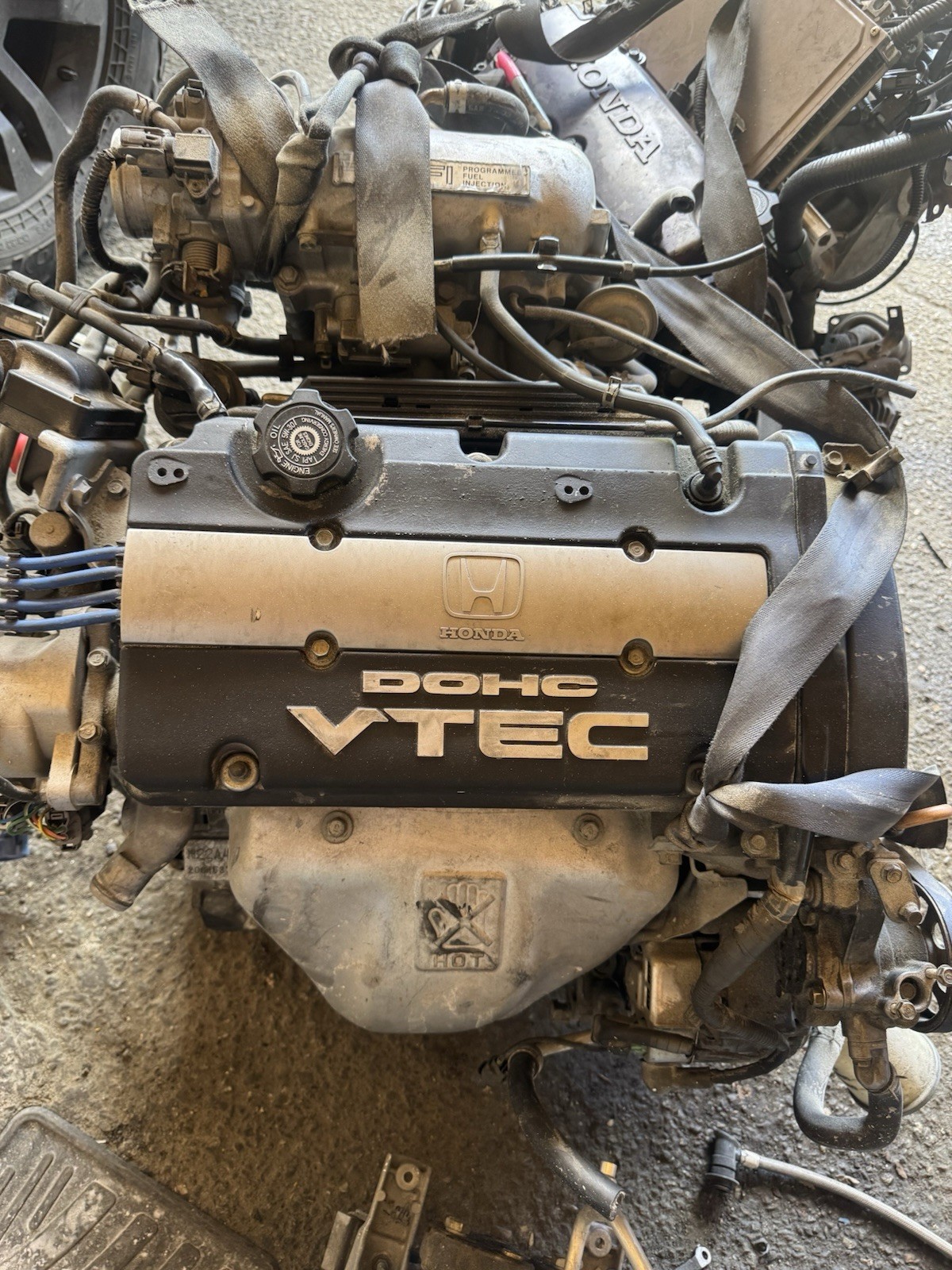 97-01 HONDA PRELUDE 2.2L H22A4 NON SH ENGINE MOTOR LONG BLOCK ASSEMBLY OEM 122K