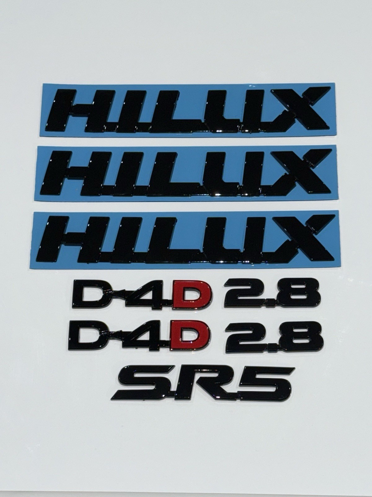 For Toyota Hilux 2.8 PREMIUM GLOSS Piano Black Badge SET