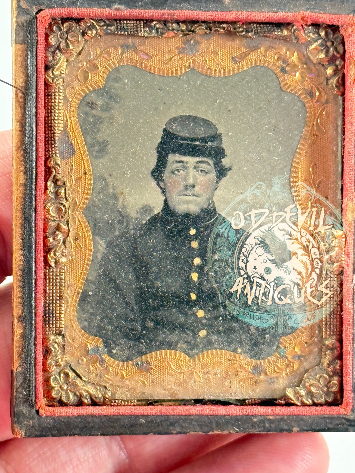 Antique 1/6th Plate Union Civil War Soldier Cased Tintype KS IL forage cap photo