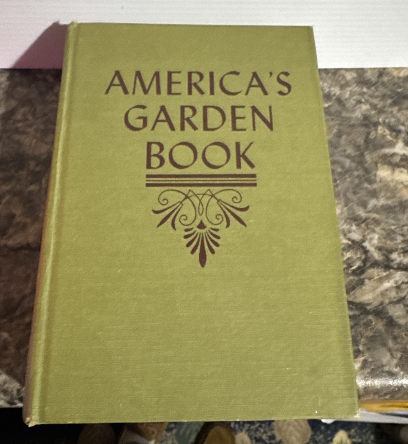 VINTAGE 1949 AMERICA\'S GARDEN BOOK BY LOUISE & JAMES BUSH BROWN HARDCOVER