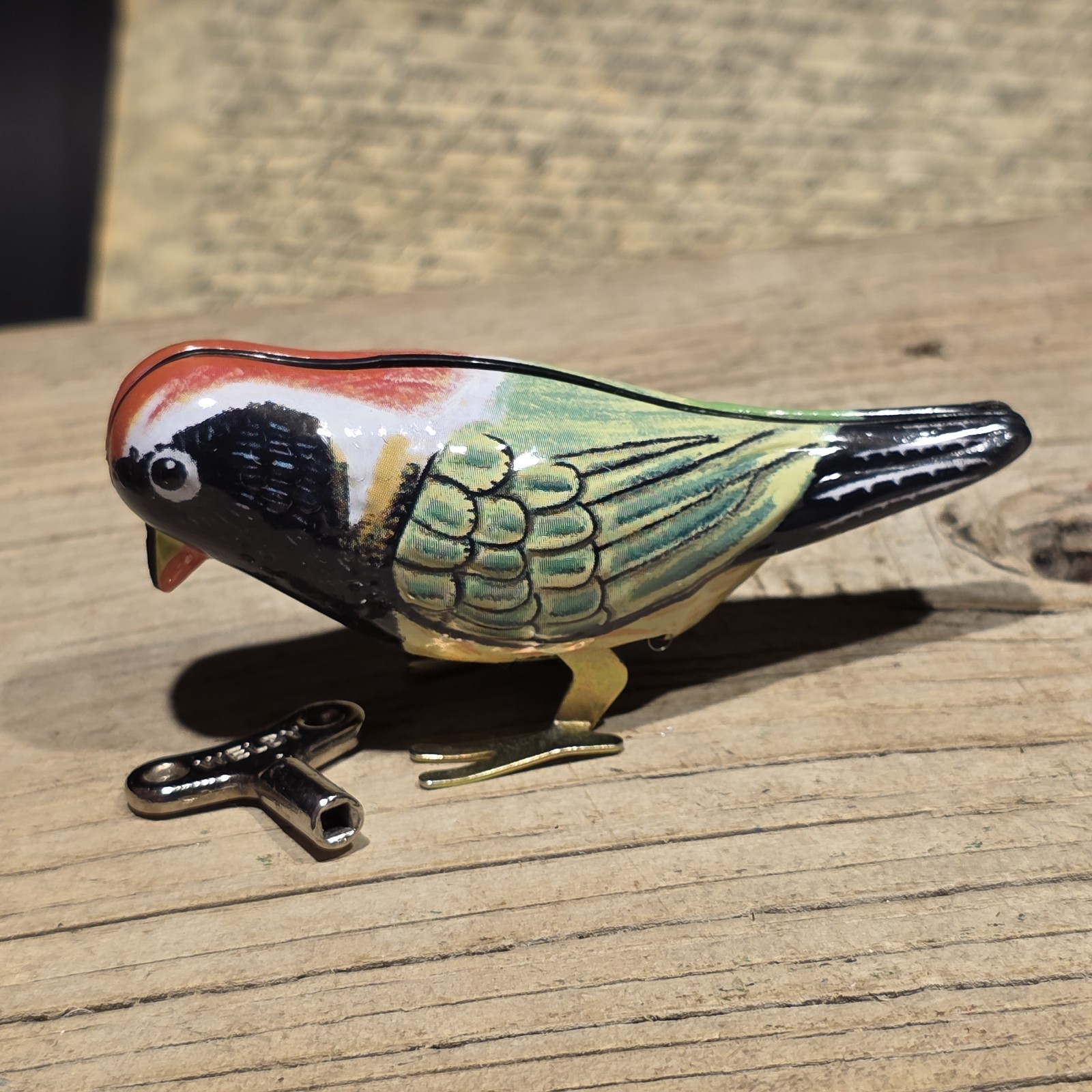New Vintage Style Tin Litho Pecking Bird Toy Wind-Up Mechanical Songbird New Vintage Style Tin Litho Pecking Bird Toy Wind-Up Mechanical Songbird