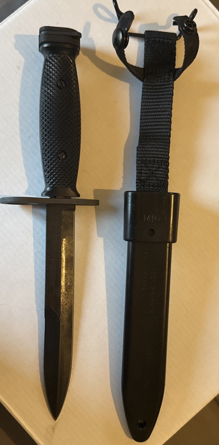 Ontario USGI OKC M7 Bayonet with M10 Scabbard Ontario USGI OKC M7 Bayonet with M10 Scabbard