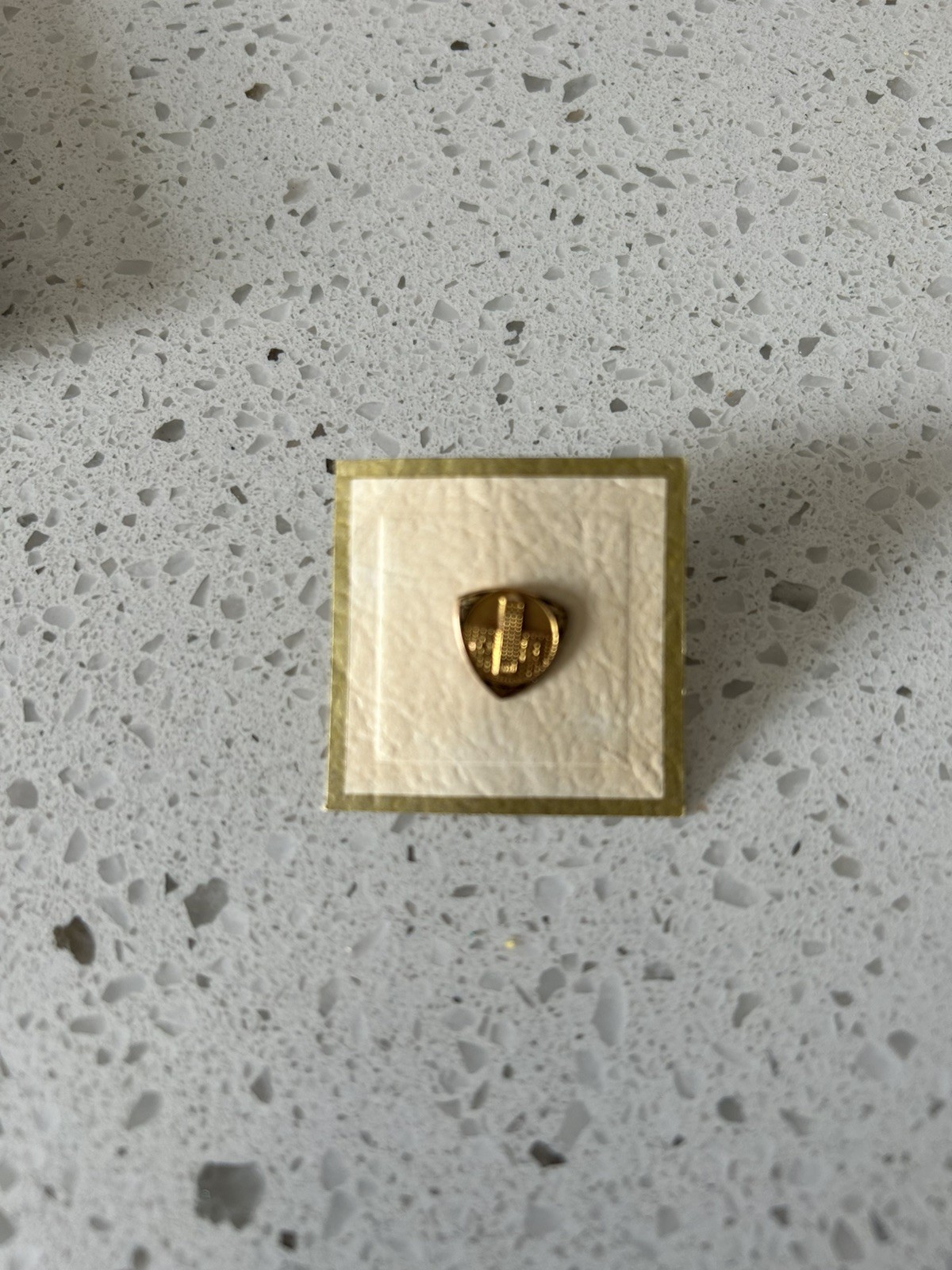 Vintage Sears Tower 10K gold 10 year employee pin 