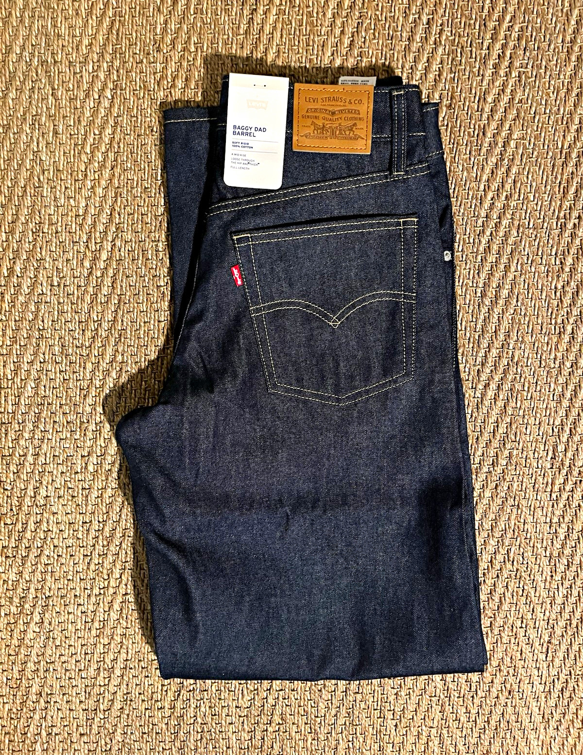 *BNWT* Women\'s Levi\'s Premium Baggy Dad Barrel Jeans Dark Indigo Blue Size 27×32 *BNWT* Women\'s Levi\'s Premium Baggy Dad Barrel Jeans Dark Indigo Blue Size 27×32
