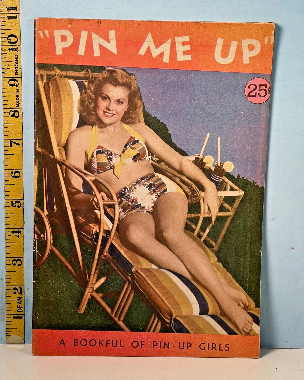 1944 \