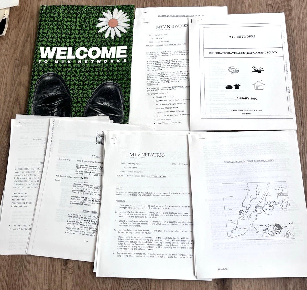 Rare 1992 MTV Viacom VH1 Television Networks Welcome Employee Paperwork lot