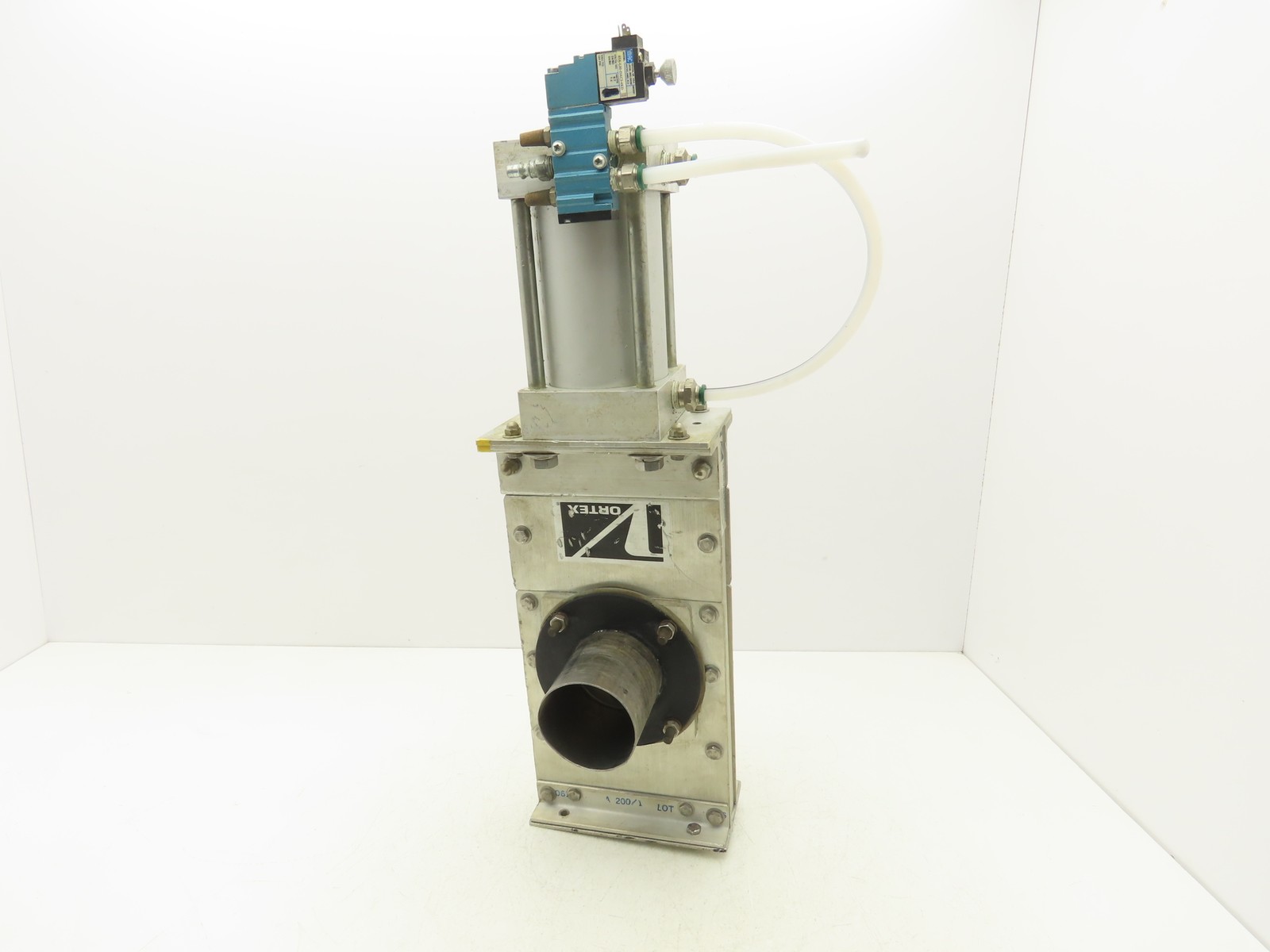 Salina Vortex HA03-HT3 Pneumatic Slide Knife Gate Valve 3\