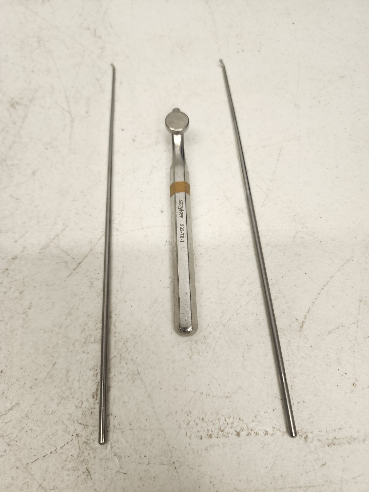 Stryker 233-70-1 Camelback Handle w/ 233-70-183 & 233-70-182 Probe Stryker 233-70-1 Camelback Handle w/ 233-70-183 & 233-70-182 Probe