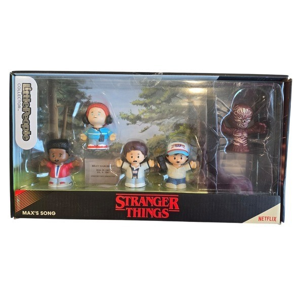 Fisher-Price Little People Collector: Stranger Things Max\'s Song Collector Set Fisher-Price Little People Collector: Stranger Things Max\'s Song Collector Set