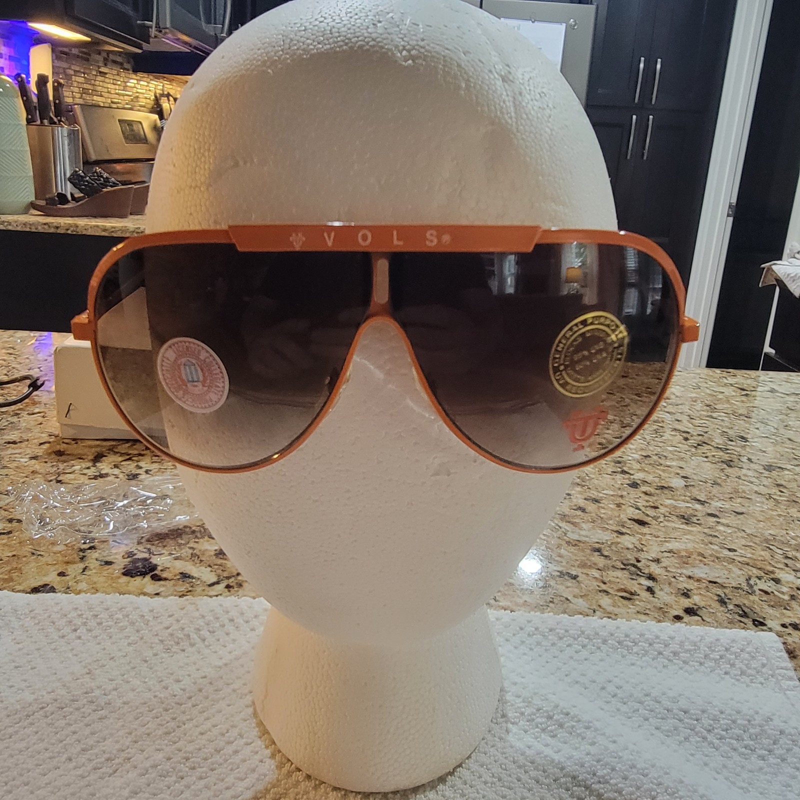 Tennessee Volunteers Vintage Aviator Sunglasses Metal Frame NWT RARE 1984