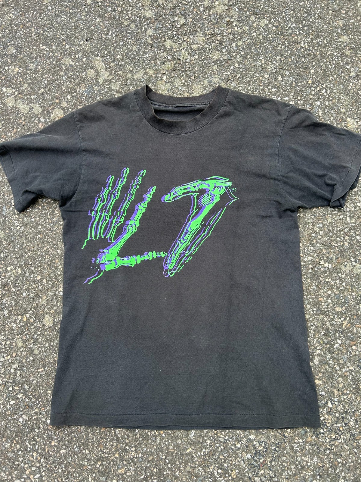 Vintage L7 T-Shirt Bone Hand Sign Smell The Magic 90s Band- NOT REPRINT, 2 Sides