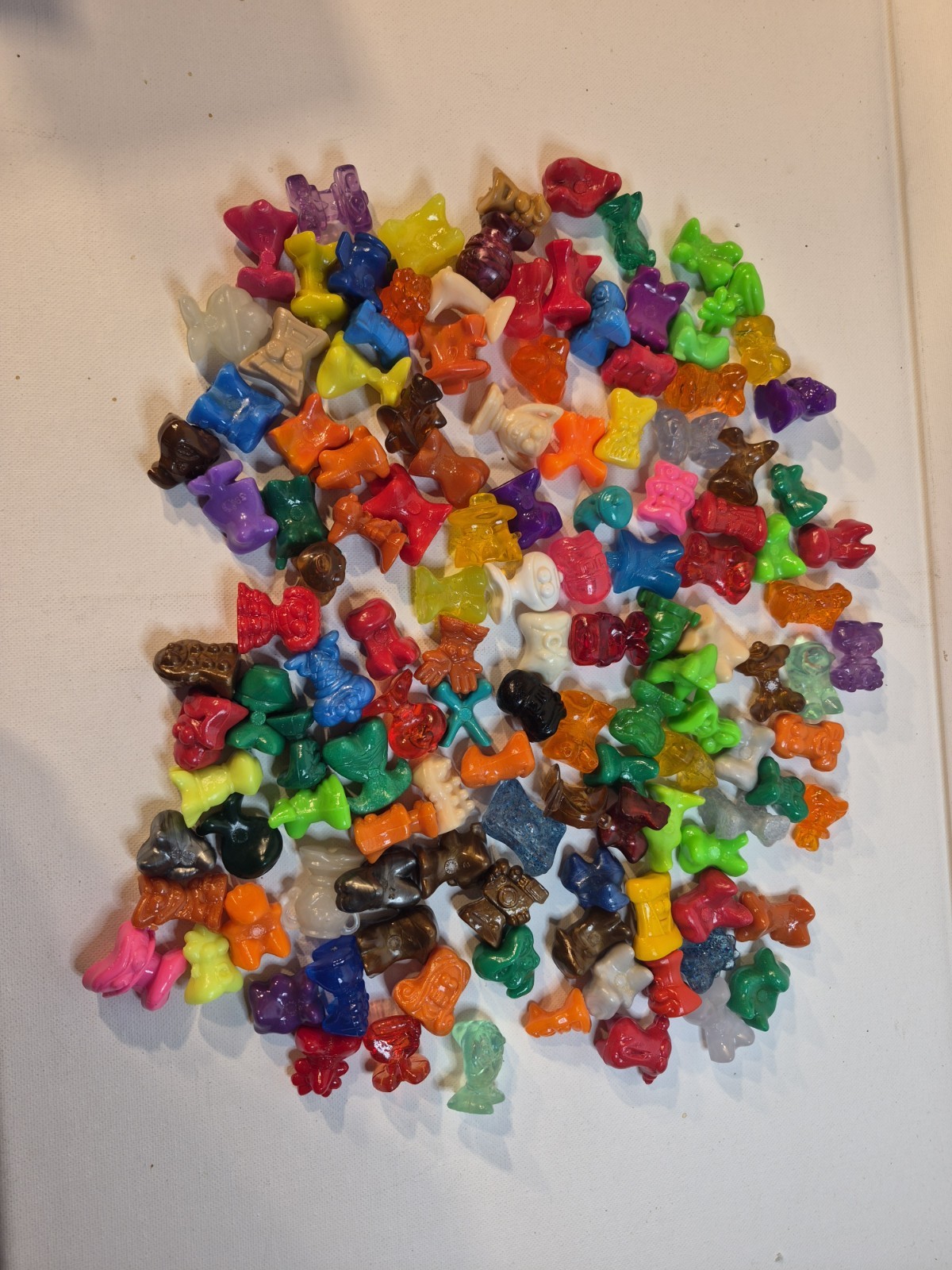 Vintage Gogo\'s Crazy Bones Mixed Lot - 125 Pieces (Classic, Sports, Promos Vintage Gogo\'s Crazy Bones Mixed Lot - 125 Pieces (Classic, Sports, Promos