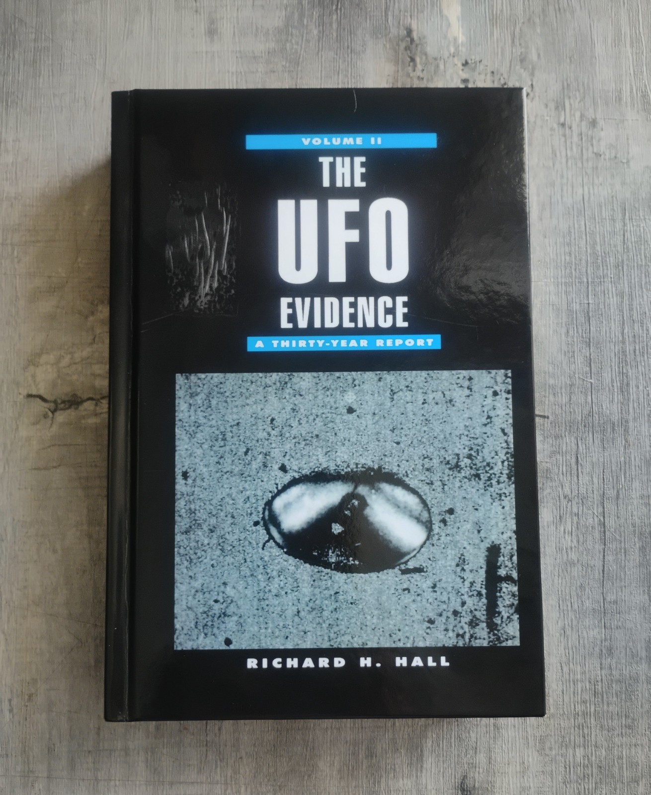 The UFO Evidence Vol II A Thirty-Year Report Richard H Hall HC 2001 Scarecrow 