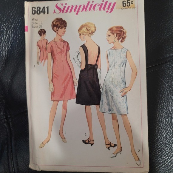 Vintage 1960s Simplicity 6841 Sewing Pattern Mod A-Line Dress Bow Back Size 12 Vintage 1960s Simplicity 6841 Sewing Pattern Mod A-Line Dress Bow Back Size 12