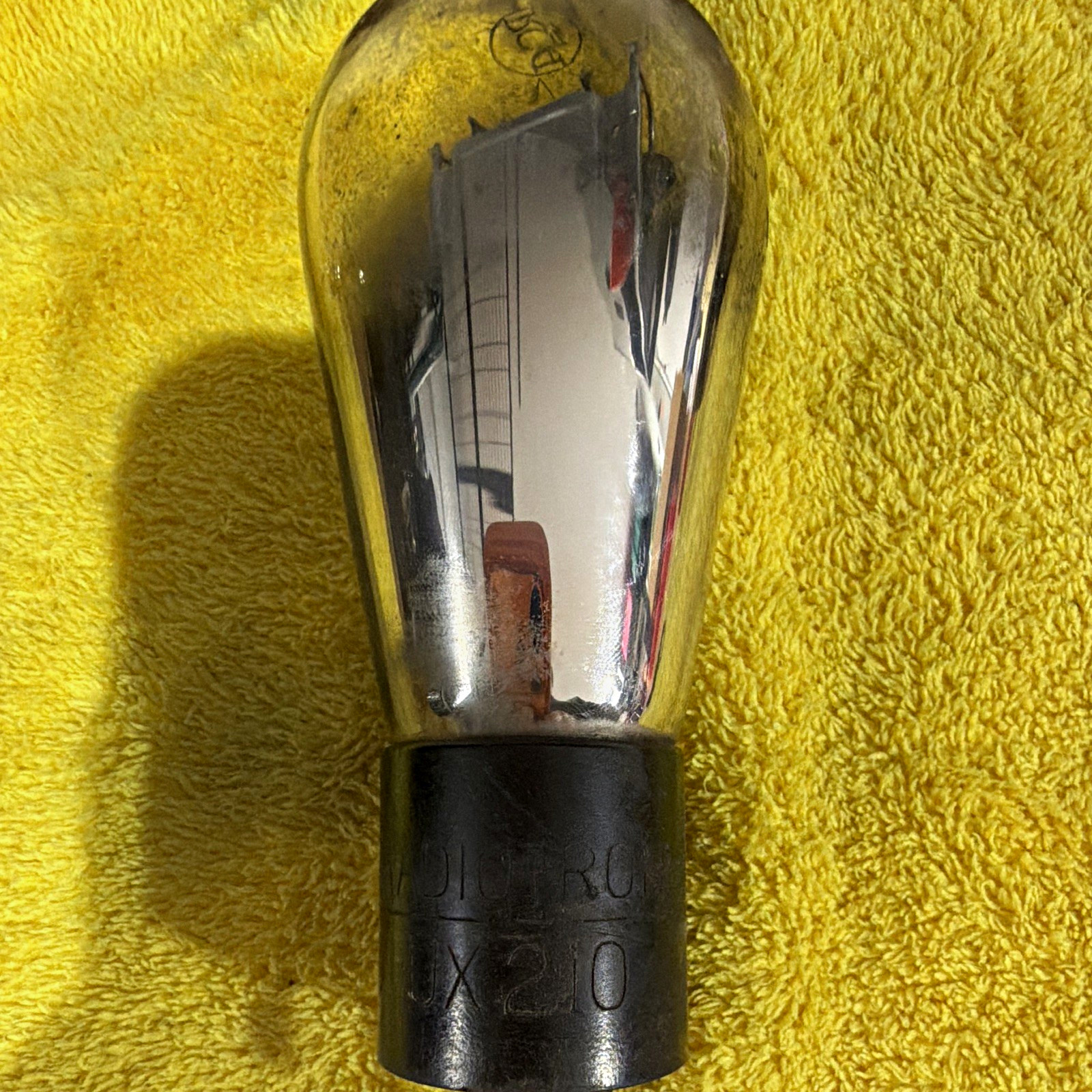 RCA RADIOTRON Vintage UX-210 tube 1920s RCA RADIOTRON Vintage UX-210 tube 1920s