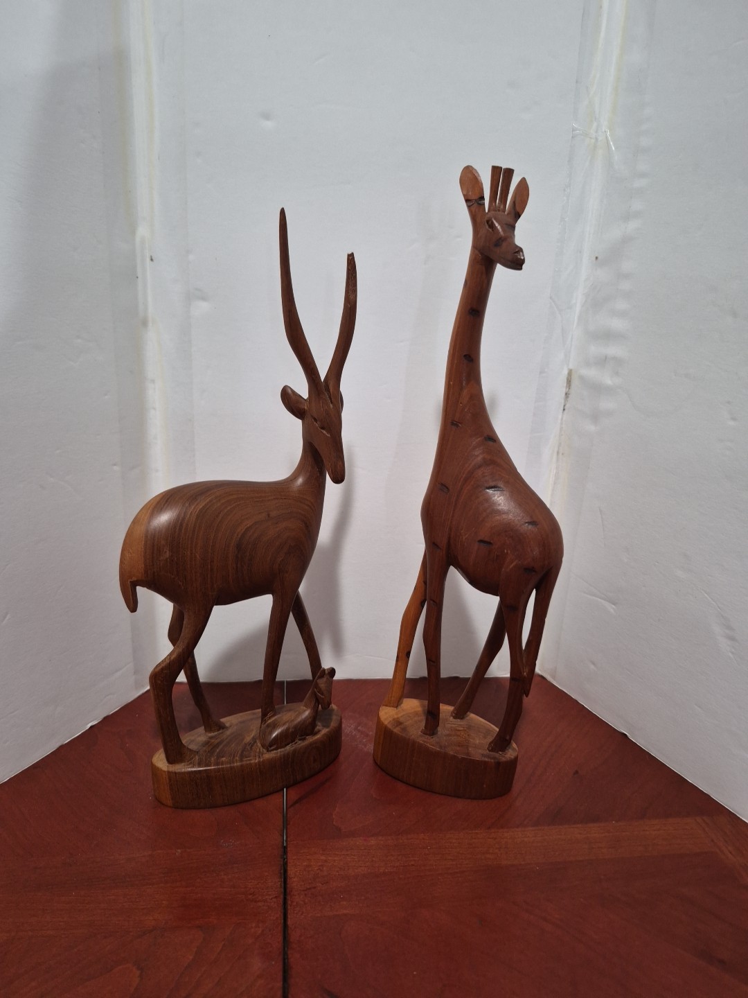 Vintage MCM hand carved  teak wood pair 1960s Kenyan figurine