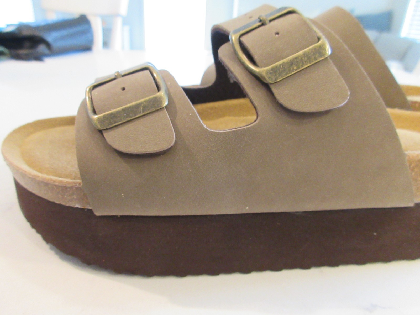 Cushionaire 2 Buckles Platform Sandals NWOB