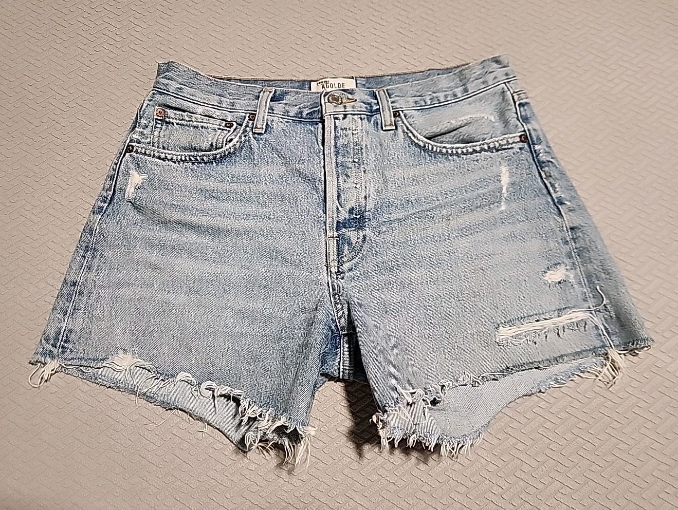 AGOLDE Parker Long High Rise Distressed Denim Shorts Light Blue 28 amazing AGOLDE Parker Long High Rise Distressed Denim Shorts Light Blue 28 amazing