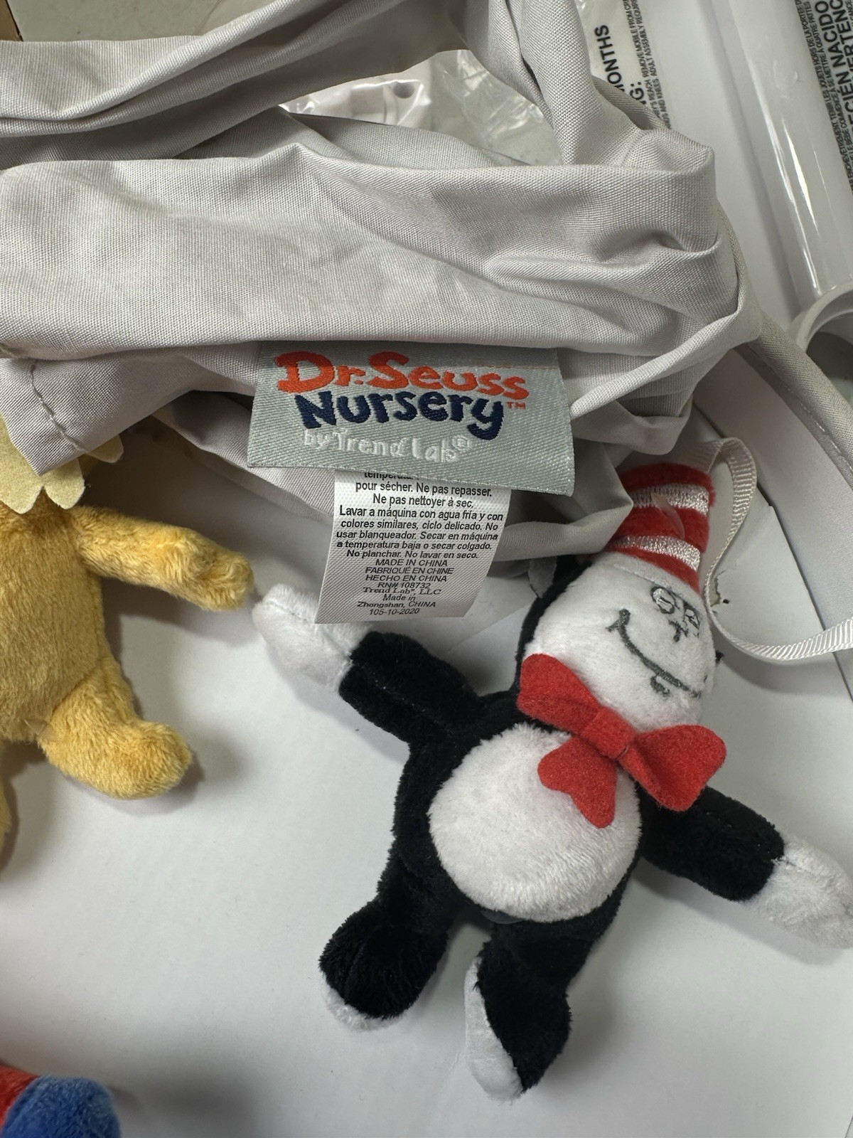 Rare Retired Dr Seuss Baby Crib Mobile Cat in The Hat Lorax, Horton Fox Socks Rare Retired Dr Seuss Baby Crib Mobile Cat in The Hat Lorax, Horton Fox Socks