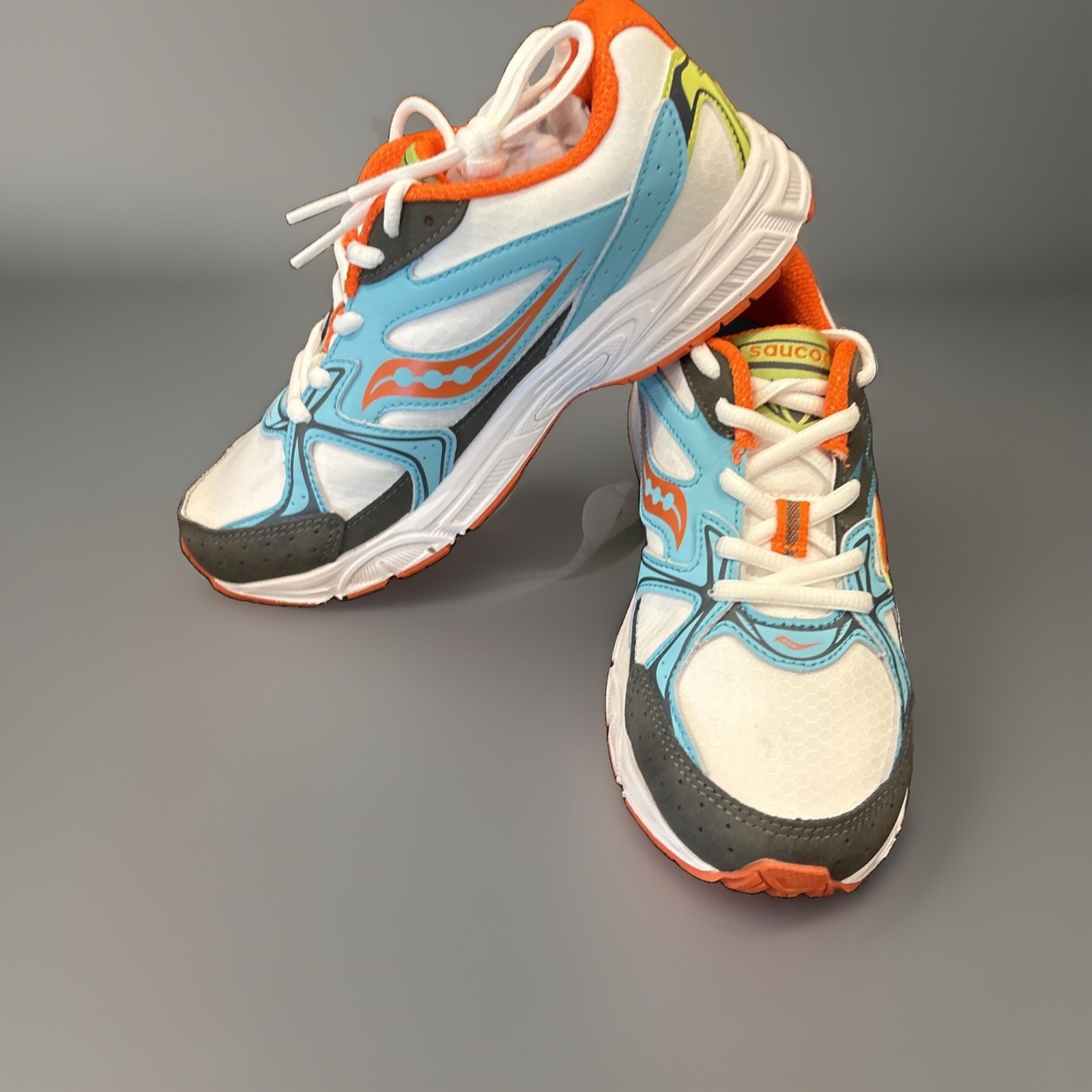 US Youth 5.5. - Saucony Grid Ride Millennium KDZ Big Kid “Multi” Color SK268191 US Youth 5.5. - Saucony Grid Ride Millennium KDZ Big Kid “Multi” Color SK268191