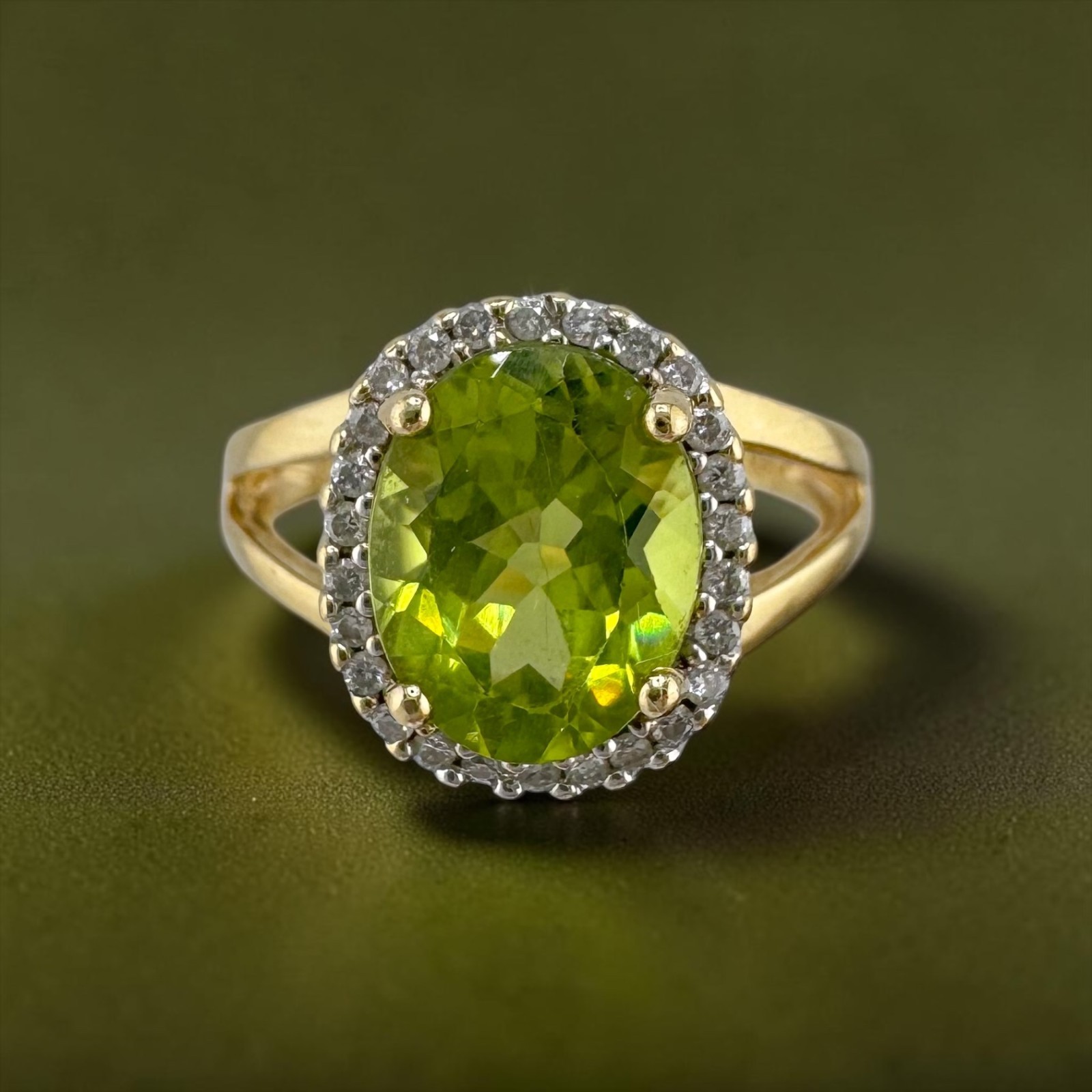 Estate 14K Yellow Gold 2.37ct Oval Peridot Diamond Halo Ring Size 5
