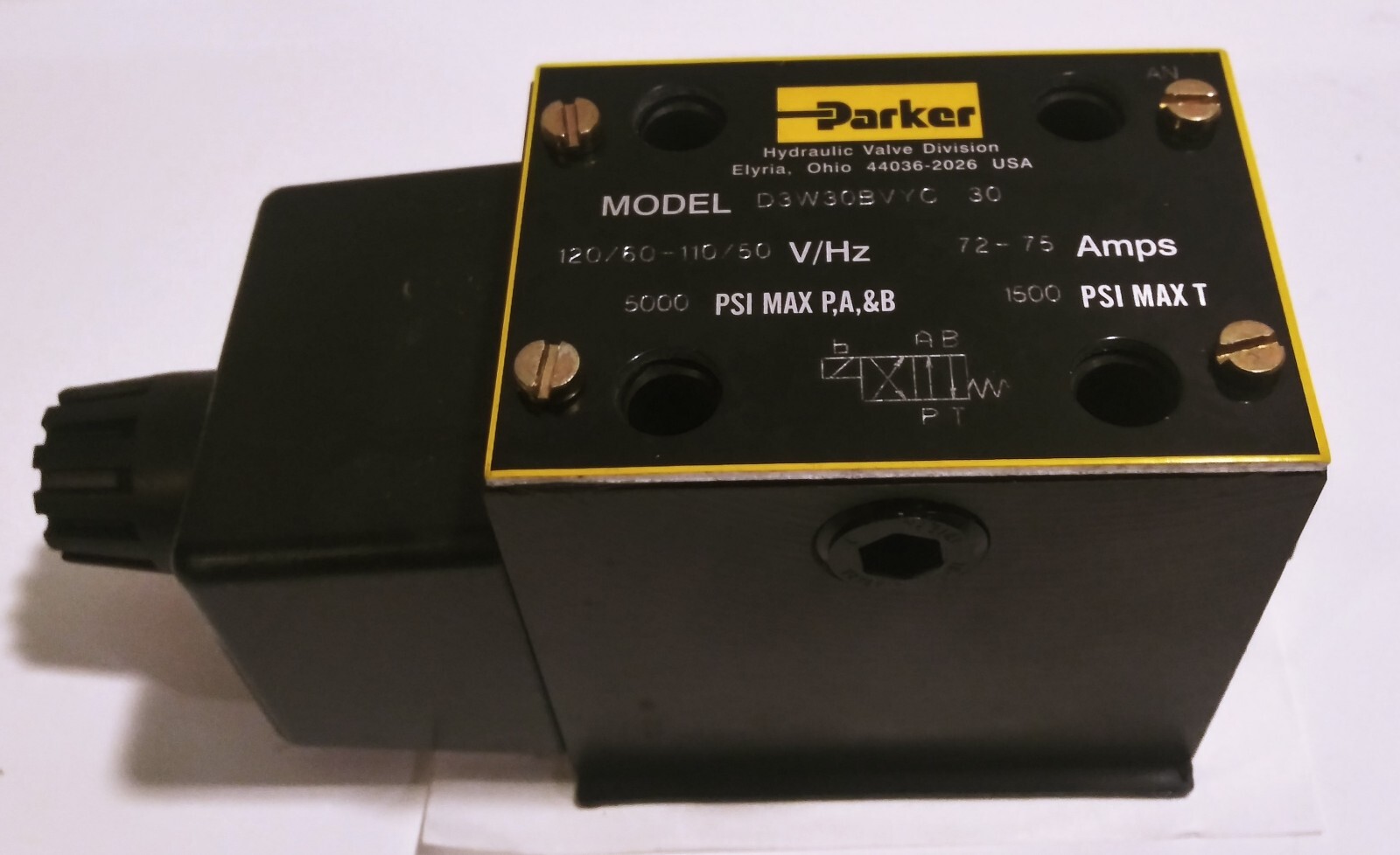 Parker Hannifin Hydraulic Directional Control Valve D3W30BVYC 30 NEW (339) Parker Hannifin Hydraulic Directional Control Valve D3W30BVYC 30 NEW (339)