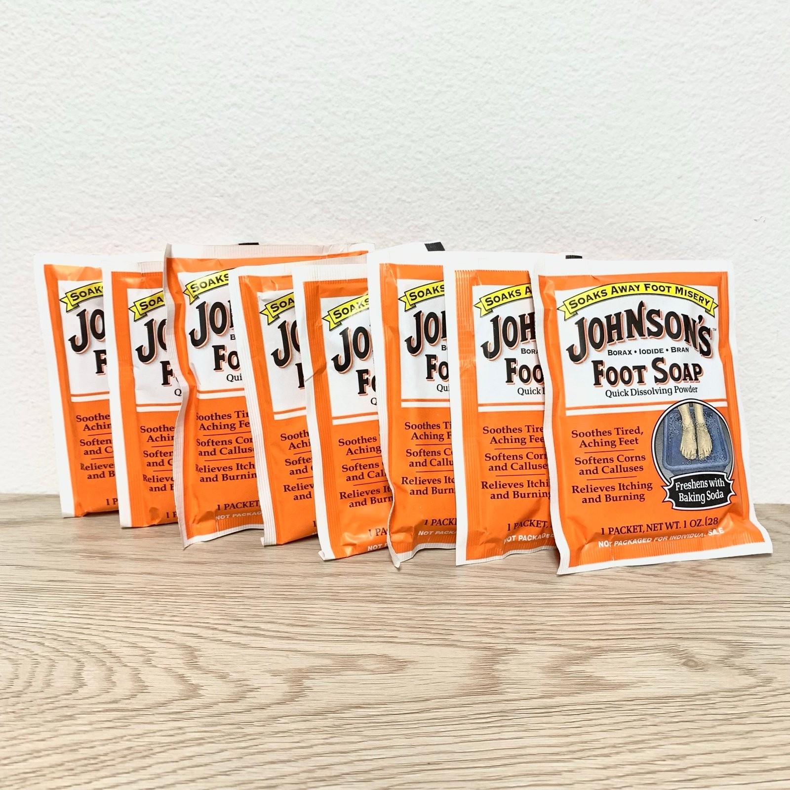 Johnson\'s Foot Soap Soothes Tired Aching Feet Softens Calluses - 8 Packets- New Johnson\'s Foot Soap Soothes Tired Aching Feet Softens Calluses - 8 Packets- New