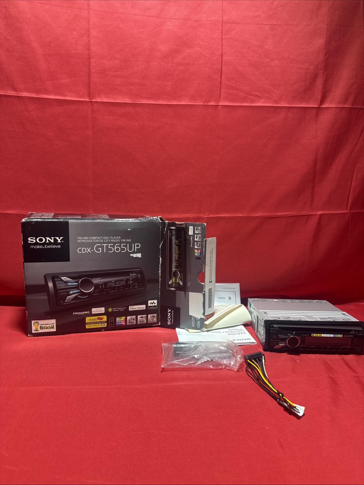 Sony CDX-GT565UP Car Stereo CD MP3 USB AUX SiriusXM Ready 52Wx4 Receiver NOS Sony CDX-GT565UP Car Stereo CD MP3 USB AUX SiriusXM Ready 52Wx4 Receiver NOS