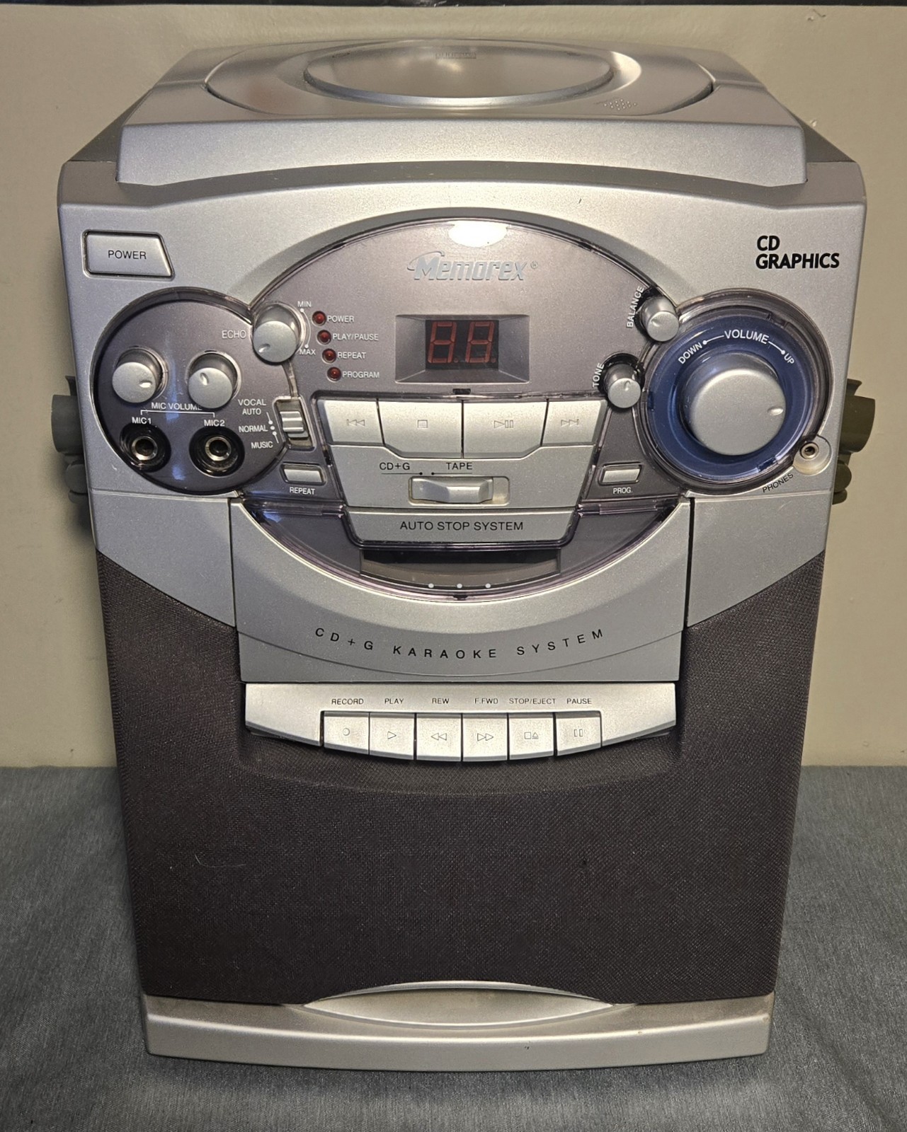 Vtg Memorex MKS2451 CD/CD+G Karaoke System/CD/Tape Player No Mic Tested Works 