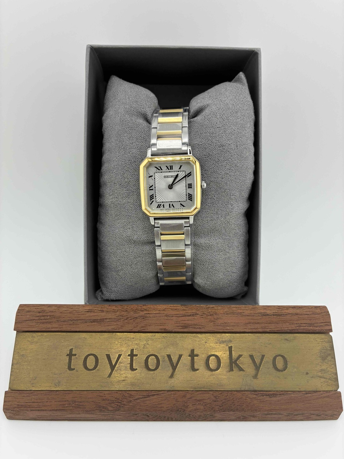 (Stock) SEIKO SSEH016 nano universe Collaboration Model Watch Silver x Gold