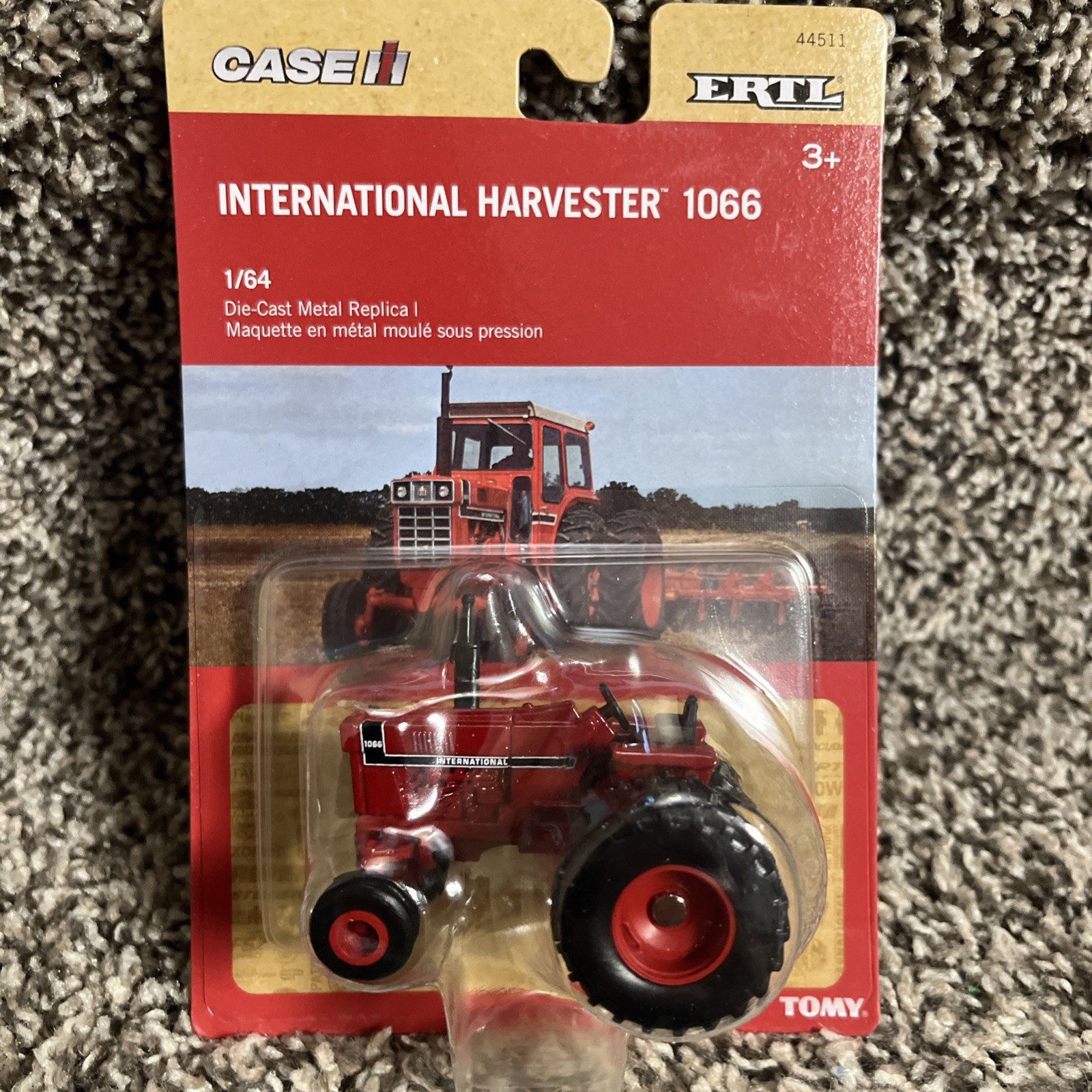2026 ERTL 1:64 International Harvester 1066 Black Stripe Tractor NEW 2026 ERTL 1:64 International Harvester 1066 Black Stripe Tractor NEW