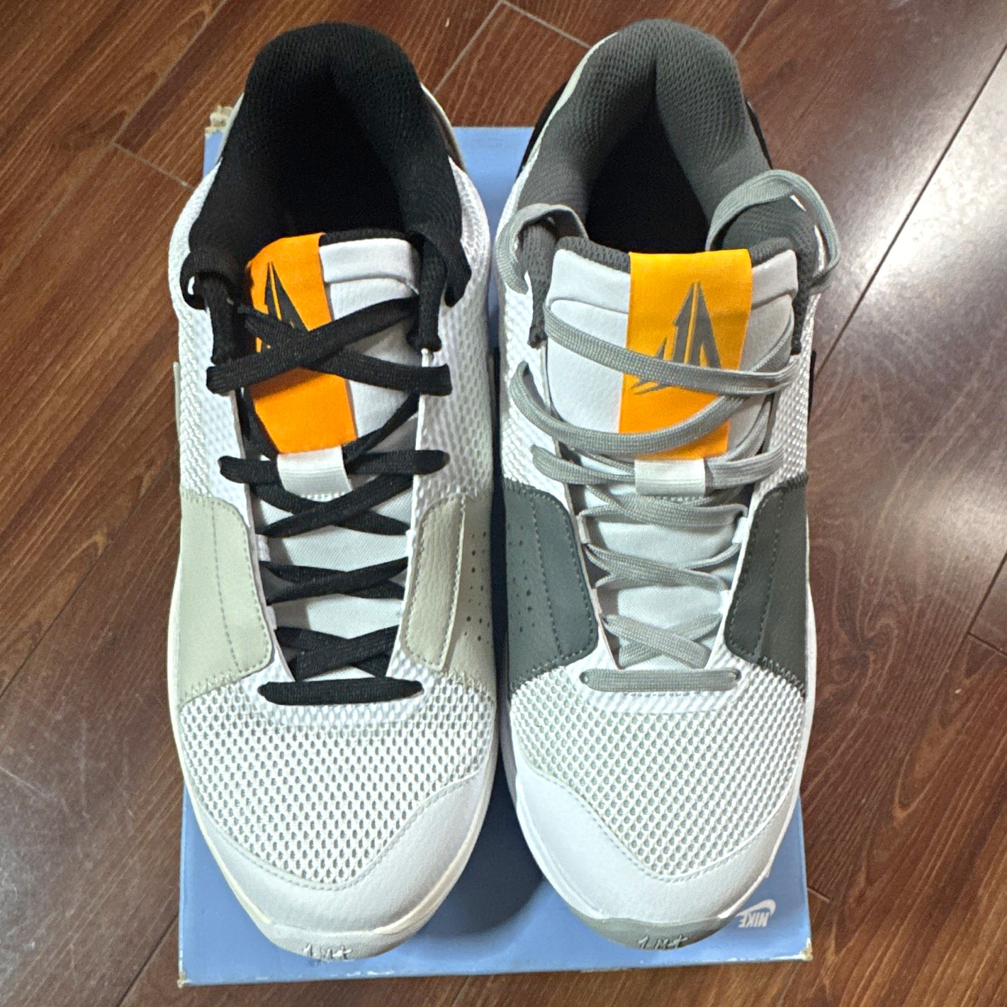 NIKE JA 1 WHITE/LT SMOKE GREY-BLACK NIKE JA 1 WHITE/LT SMOKE GREY-BLACK