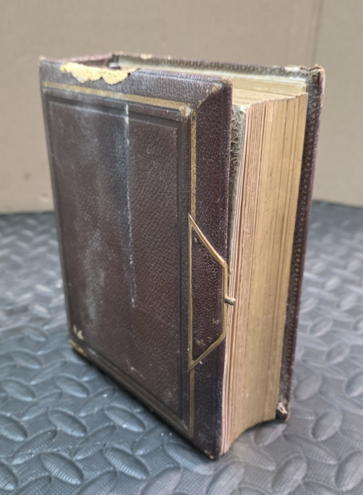 Antique 1860s-1890s Photo Album ID’d Tobie Dunham Sherman Family Tintypes CDV