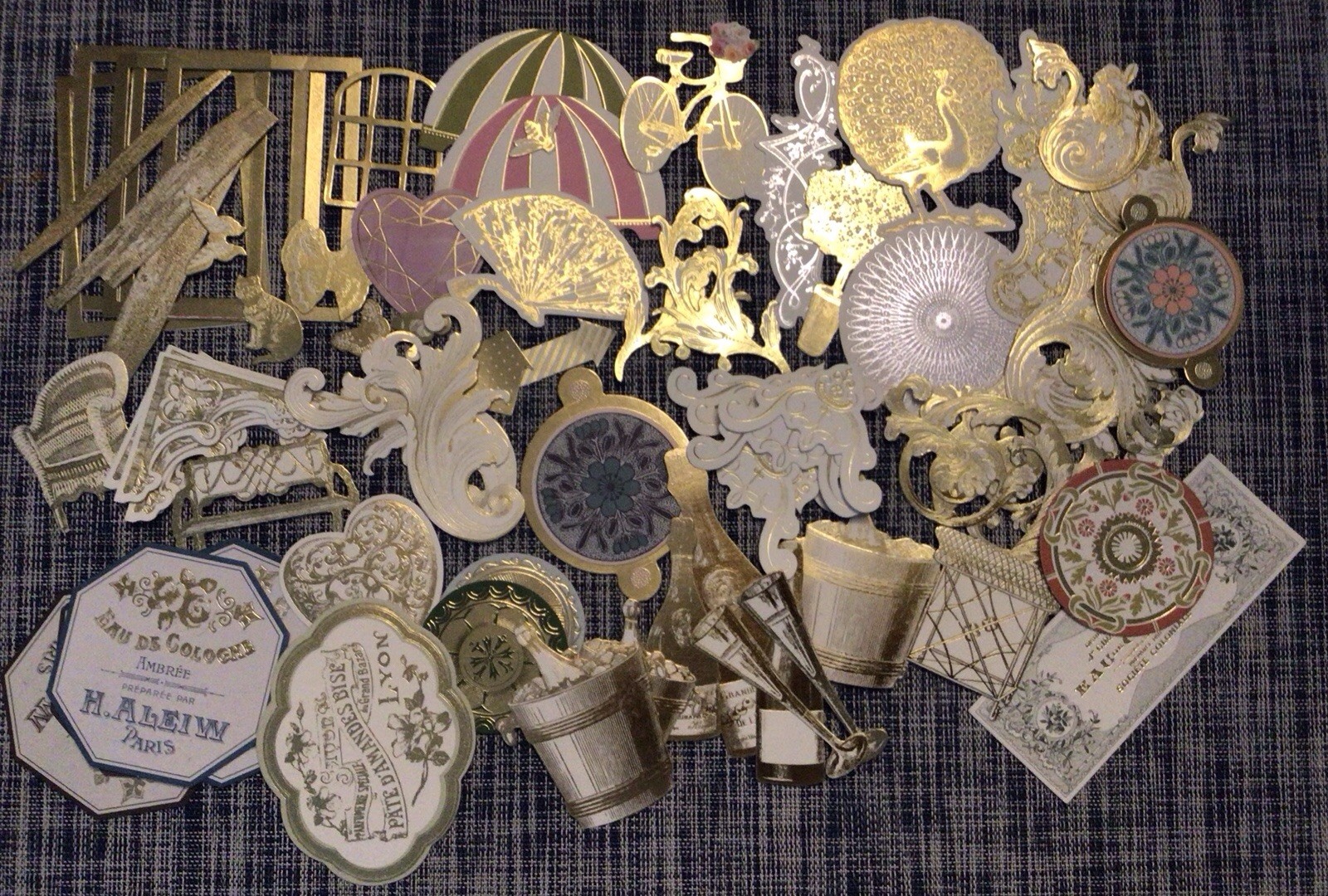 Anna Griffin Gold Foil Embellishments Set Of 70 Anna Griffin Gold Foil Embellishments Set Of 70