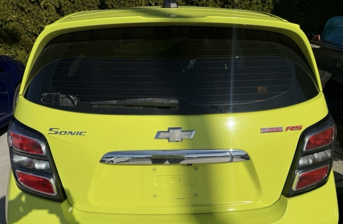 Trunk/Hatch/Tailgate
