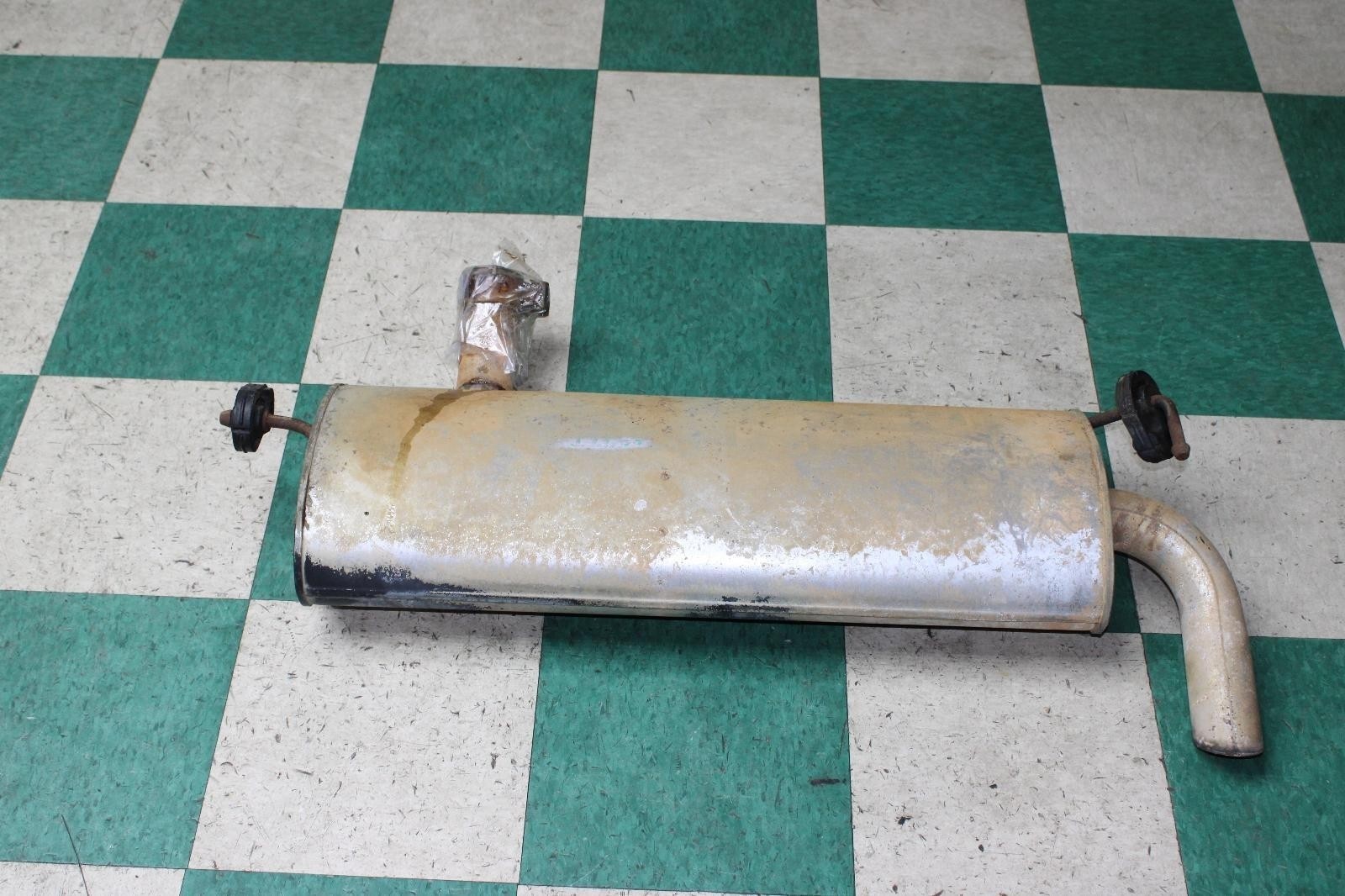 07-17 Wrangler 4DR Motor Engine Rear Exhaust Muffler Single Tip OEM OE Factory 07-17 Wrangler 4DR Motor Engine Rear Exhaust Muffler Single Tip OEM OE Factory