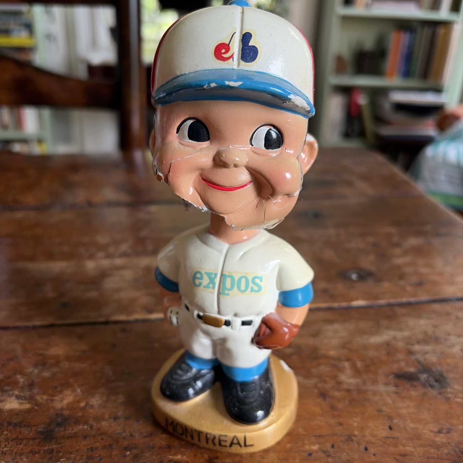 Vintage 1969-72 Montreal Expos Bobblehead Nodder Gold Base Japan MLB Damaged
