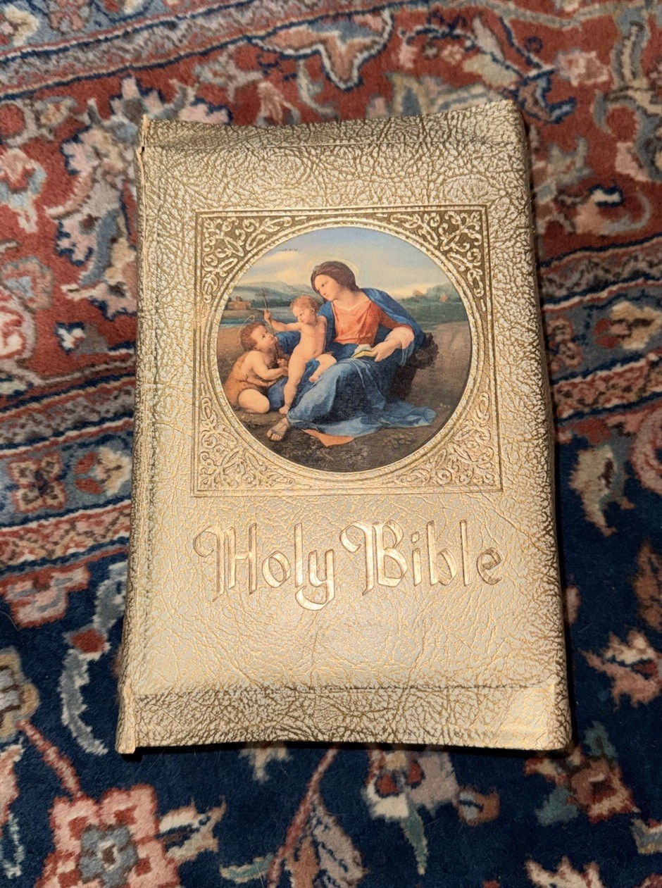 Holy Bible Family Rosary Commemorative Ed Marian Year Catholic Gold Page 1950’s Holy Bible Family Rosary Commemorative Ed Marian Year Catholic Gold Page 1950’s