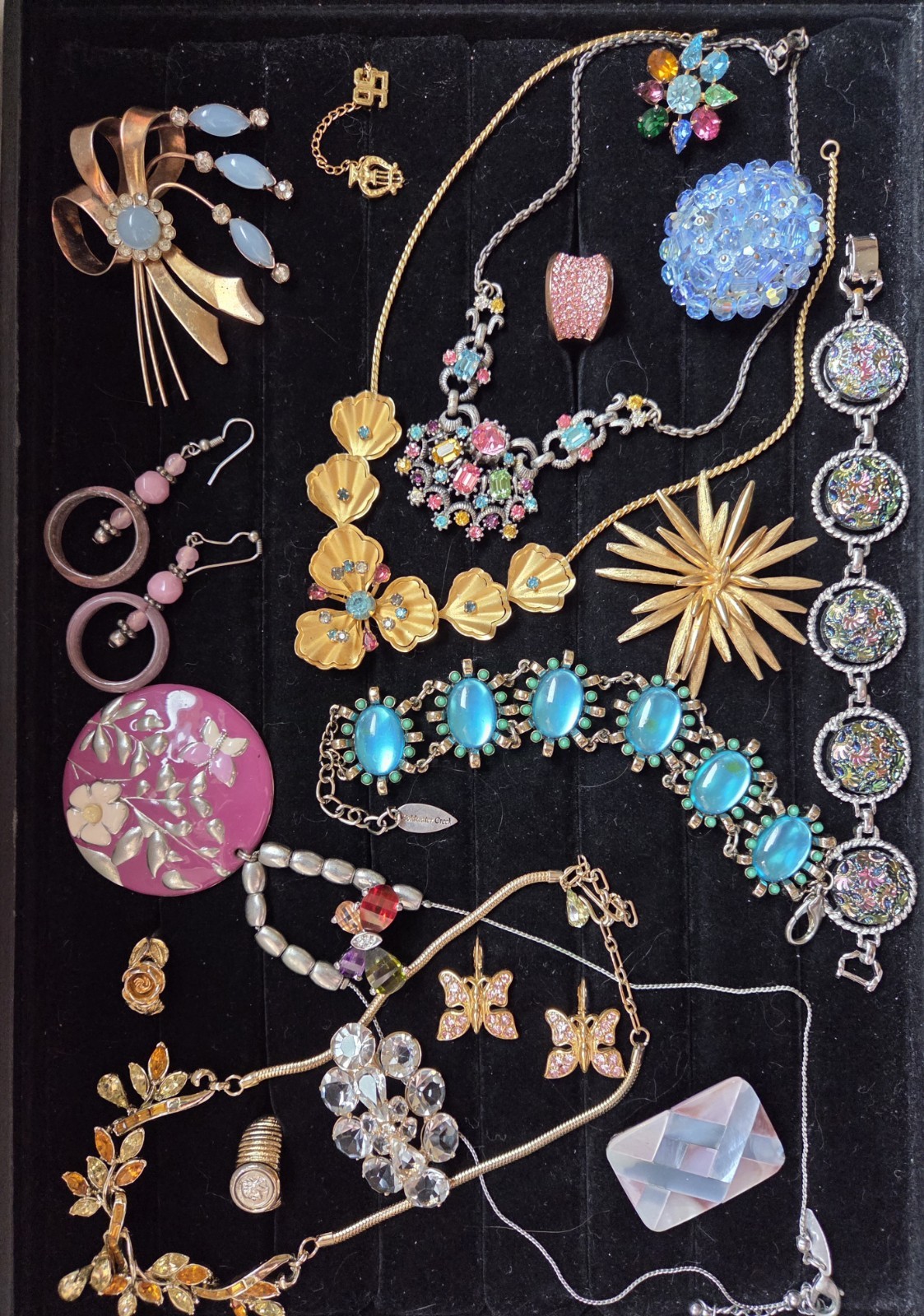 Vtg To Now Mixed Jewelry Lot Boucher, Coro, Corocraft, Trifari TM, Avon