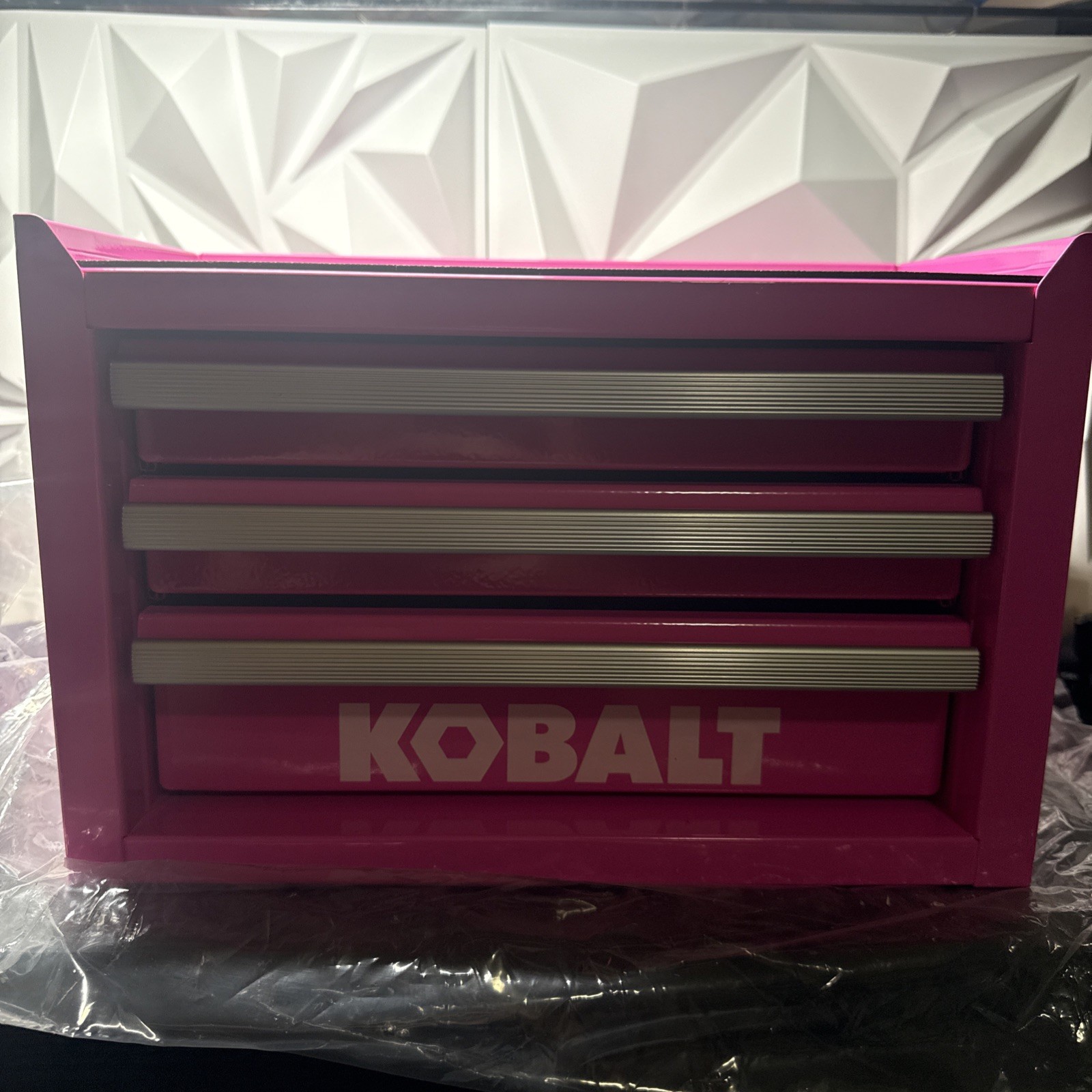 Kobalt Mini-Base 3-Drawer - Hot Pink - Steel Toolbox Box. New Open Box Kobalt Mini-Base 3-Drawer - Hot Pink - Steel Toolbox Box. New Open Box