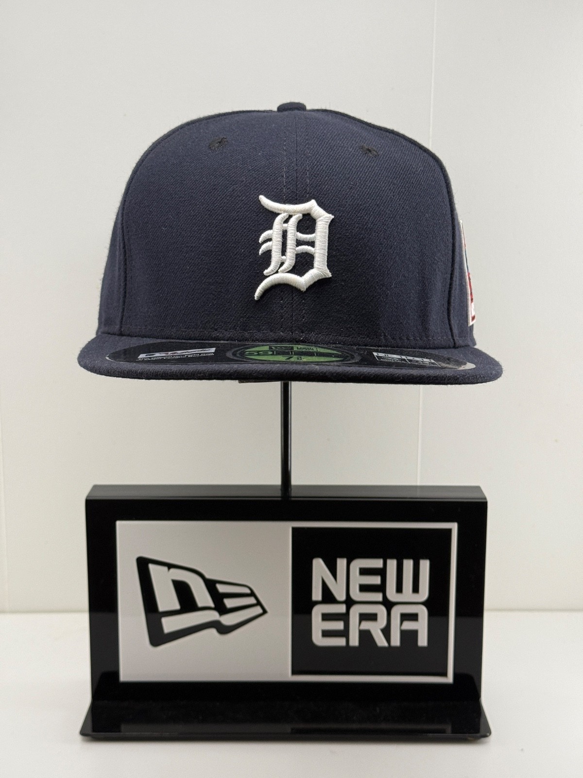 Limited-Edition Detroit Tigers x Eminem x Monster Tour New Era Cap Fitted 7 3/8