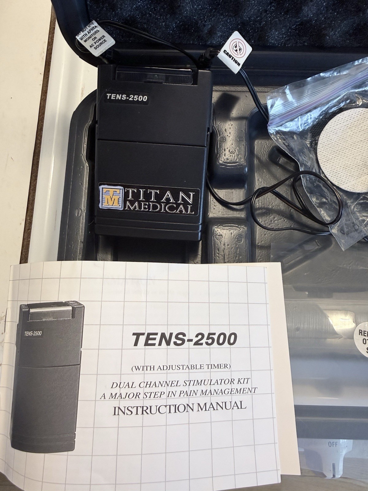 TENS 2500 NeuroMuscular Stimulator Kit- Tested