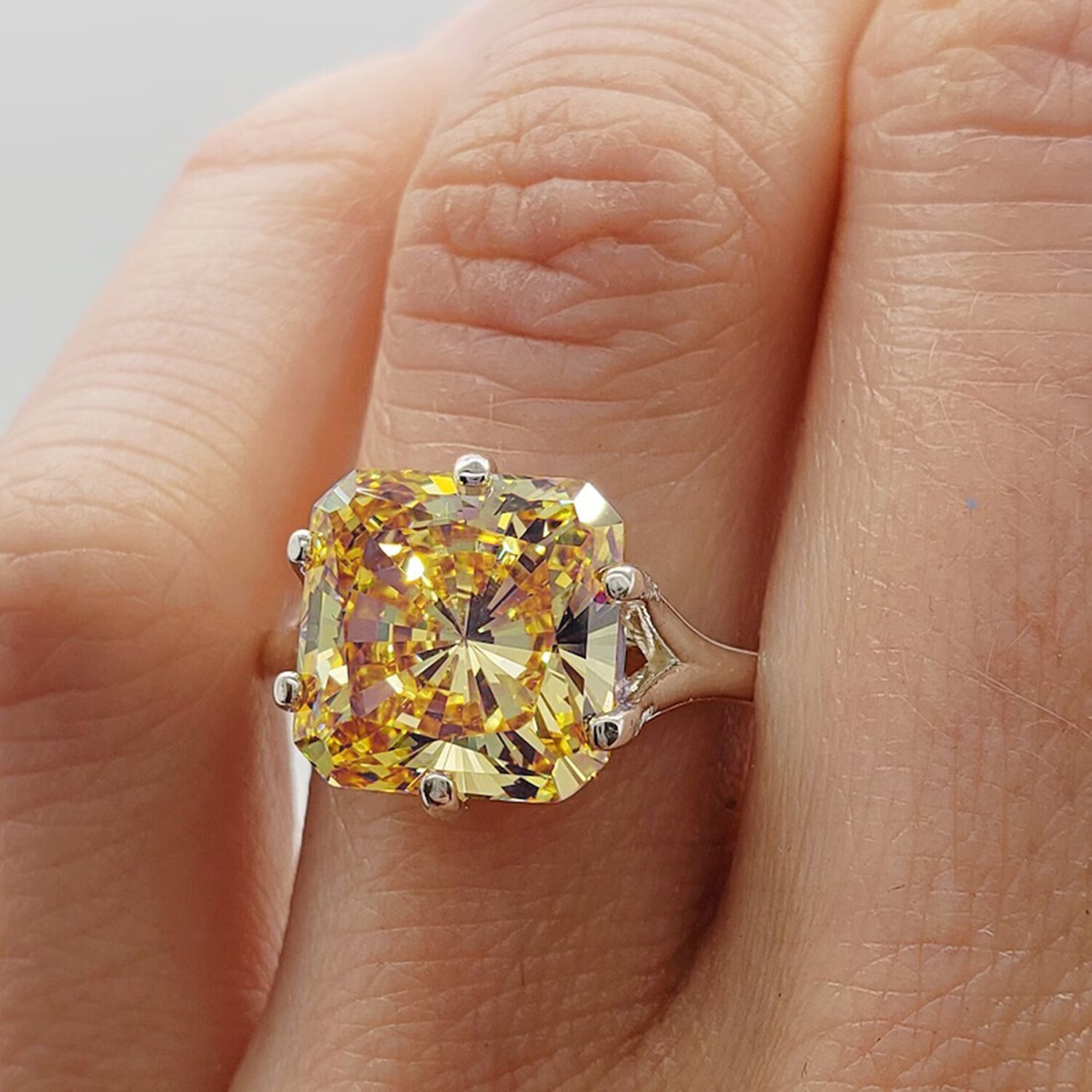 925 Sterling Silver 8.4Ct Toffee Champagne Radiant Diamond Ring Engagement
