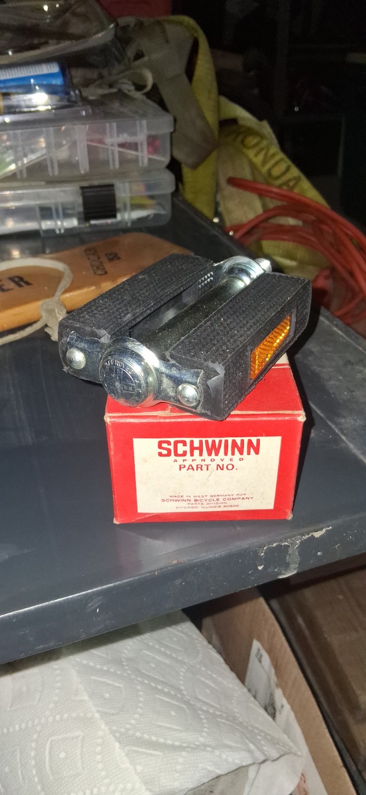 Vintage nos Schwinn Bicycle Pedal with box Vintage nos Schwinn Bicycle Pedal with box