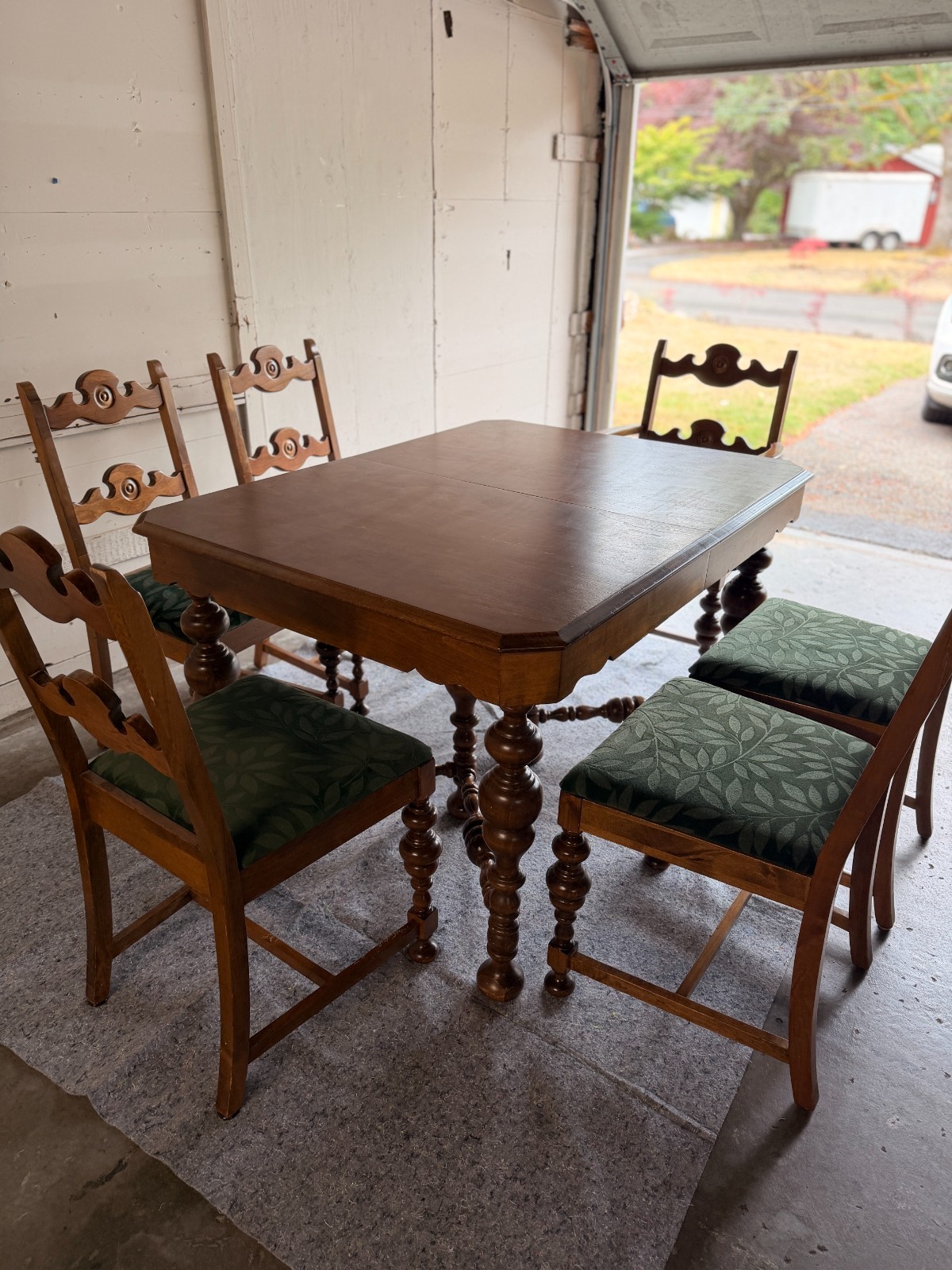 Mint 1920s Antique Doernbecher Dining Set – Table, 6 Chairs & 2 Leaves