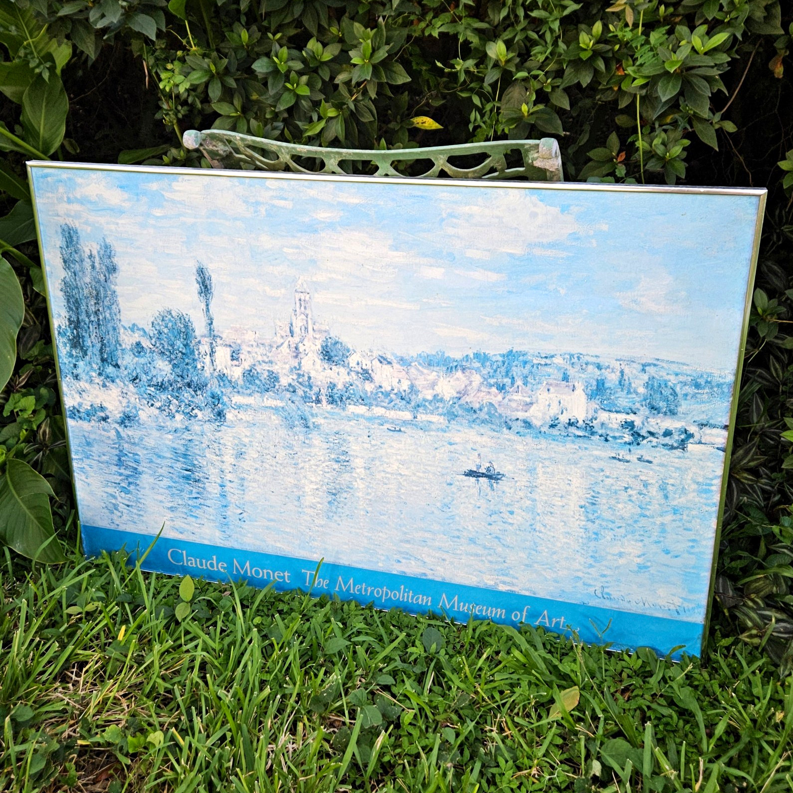 Monet Metropolitan Museum of Art Vintage Framed Poster Monet Metropolitan Museum of Art Vintage Framed Poster